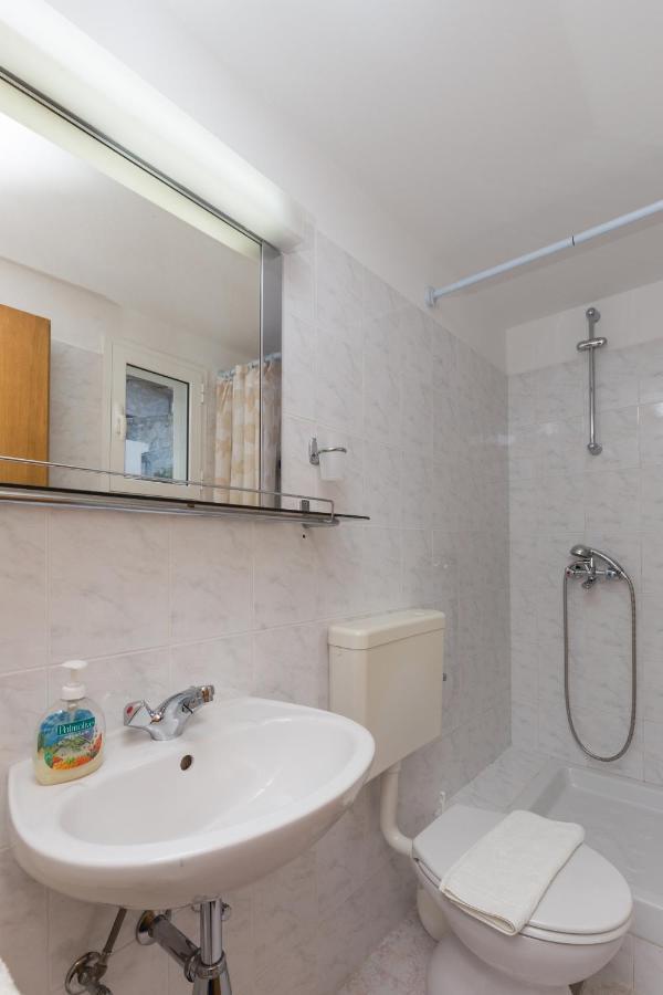 Apartments Miskovic Donje Celo Phòng bức ảnh